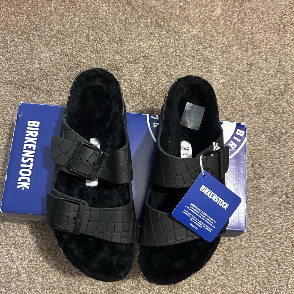 Birkenstock Textured Black Sandals